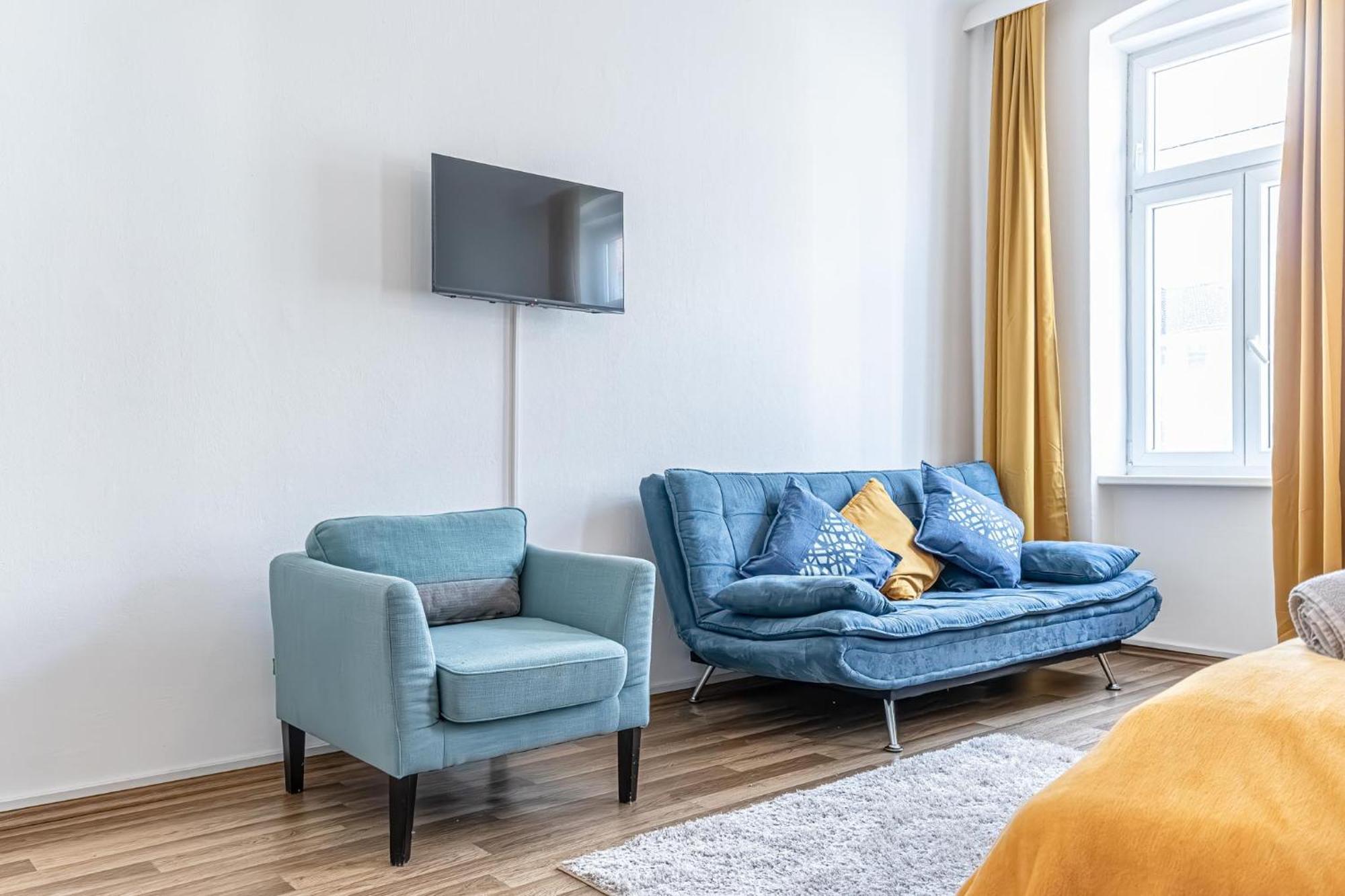 Explore Vienna: 1Br Retreat Near Westbahnhof ภายนอก รูปภาพ